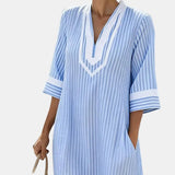 Klara™ | Vestit lleuger a ratlles amb escot en V