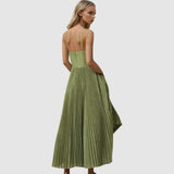 Adéla - Elegància moderna amb esquena descoberta