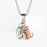 Collar amb Gat en l'Abrac