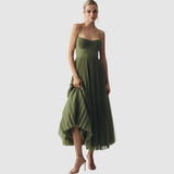Adéla - Elegància moderna amb esquena descoberta