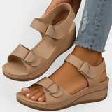 Sandàlies ortopèdiques de cuir amb taló