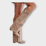 Botes Elegants Altes