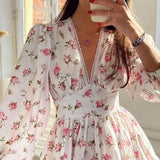 Vestit mini floral de tall A per a dona amb escot en V i mànigues llargues