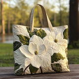 Bolso Artesanal Acolchado - Lirios Blancos Elegantes