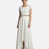 Vestit de Renda Bohemi – Disseny Alt-Baix per a Celebracions a l'Aire Lliure
