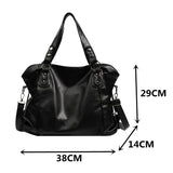 Lora. - Elegant Bossa Hobo d'Espatlla