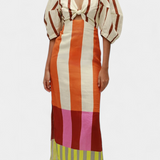 Vestit Alison Suau amb Escot Frontal i Mangues Abullonades
