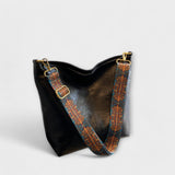 Lora. - Elegant Bossa Vintage