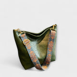 Lora. - Elegant Bossa Vintage