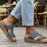 Carrie – Elegancia fresca en un azul estiloso