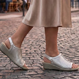 Candela – Elegància brillant en platin metàl·lic