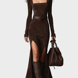 Elegant Vestit Maxi de Cuero Ecològic Marró Fosc amb Escot Quadradet